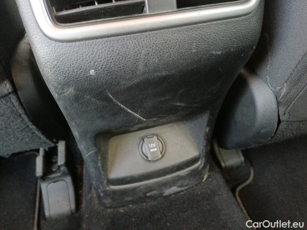  KIA  Sportage KIA  / 2018 / 5P / todoterreno 1.6 MHEV Concept 85kW (115CV) 4x2 #10