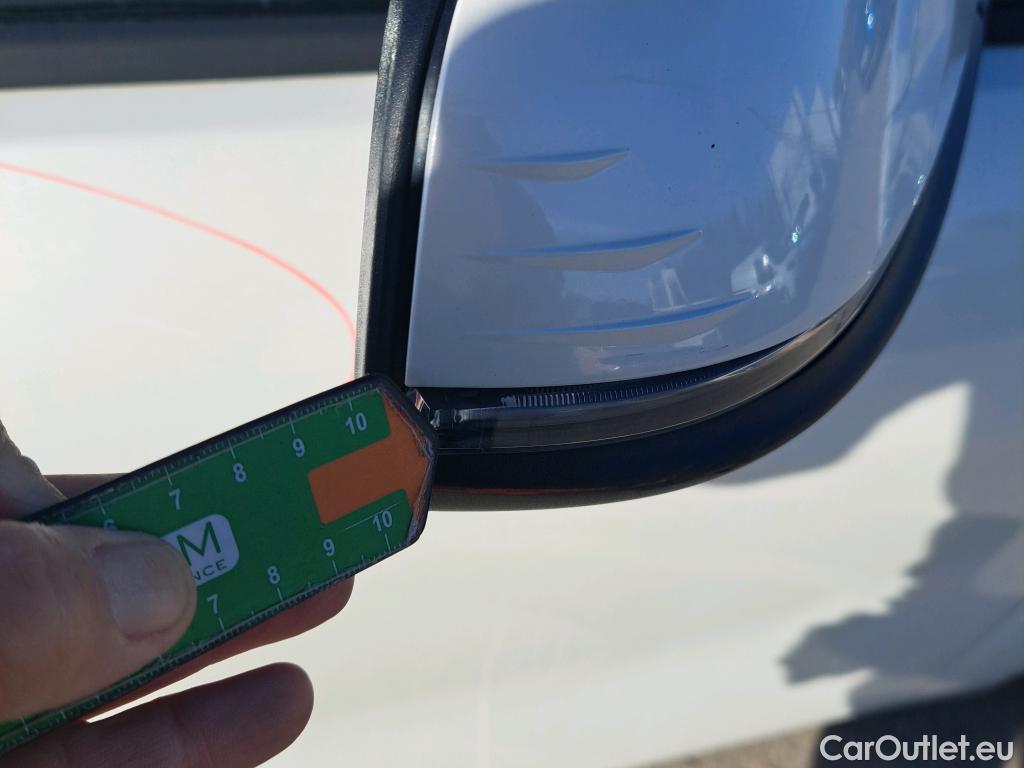  Bmw  Serie 1 BMW  / 2019 / 5P / berlina con portón 118i #34