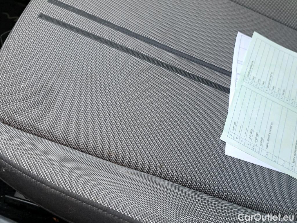  Land Rover  Discovery SEAT Nuevo León / 2020 / 5P / berlina con portón 2.0 TDI 110kW DSG-7 Style Go(SP) #5