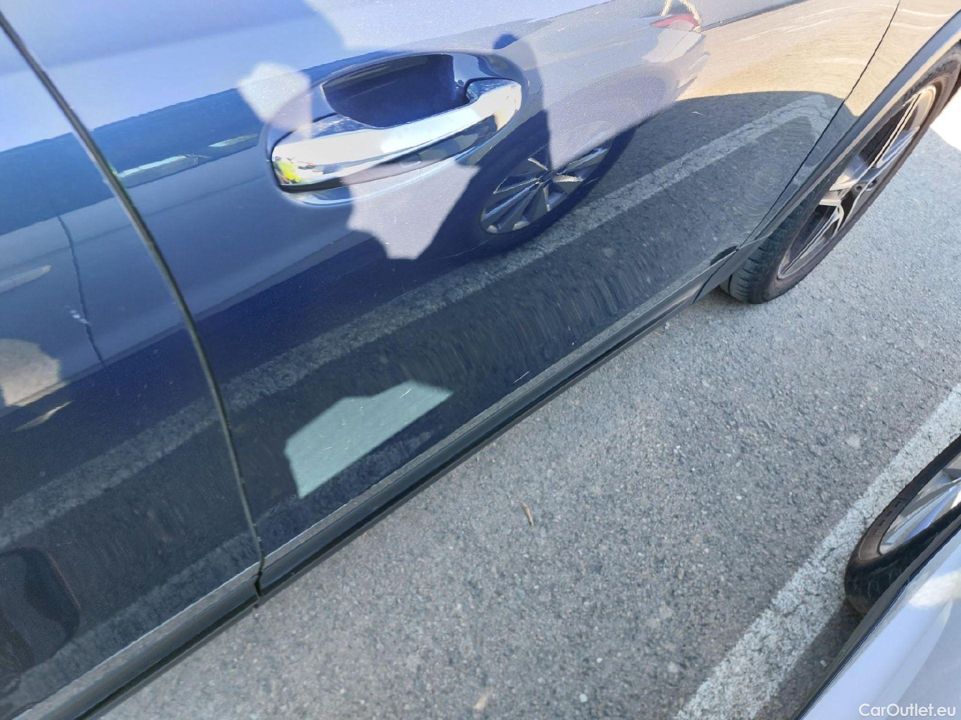  Mercedes  GLB MERCEDES-BENZ  / 2019 / 5P / todoterreno 2.0  200 D DCT 110KW (150CV) (AC) #31