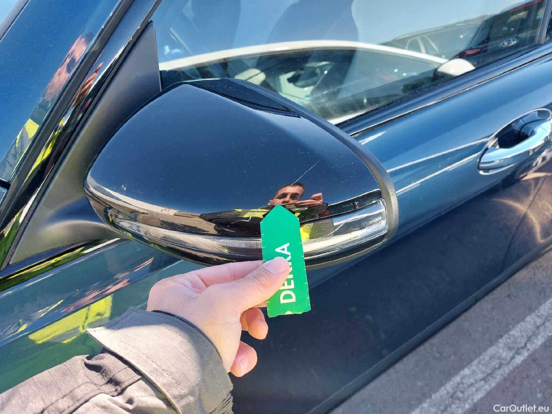  Mercedes  GLB MERCEDES-BENZ  / 2019 / 5P / todoterreno 2.0  200 D DCT 110KW (150CV) (AC) #17