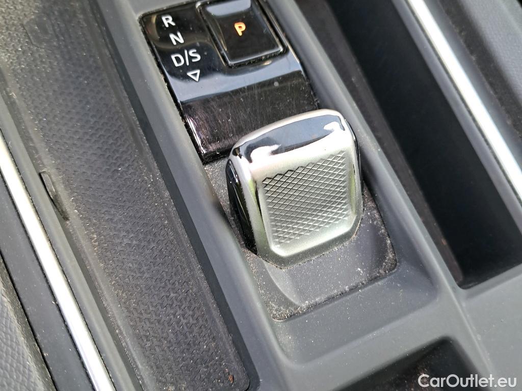  Land Rover  Discovery SEAT Nuevo León / 2020 / 5P / berlina con portón 2.0 TDI 110kW DSG-7 Style Go(SP) #10