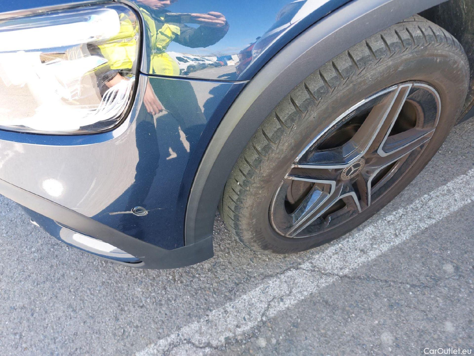  Mercedes  GLB MERCEDES-BENZ  / 2019 / 5P / todoterreno 2.0  200 D DCT 110KW (150CV) (AC) #14