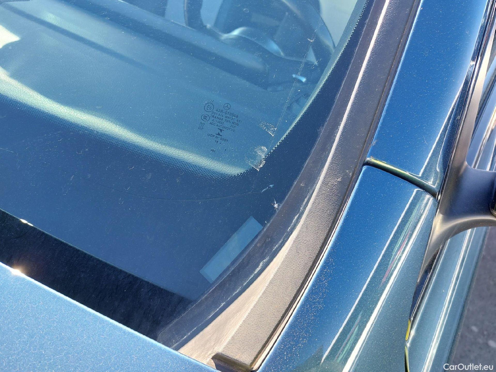  Mercedes  GLB MERCEDES-BENZ  / 2019 / 5P / todoterreno 2.0  200 D DCT 110KW (150CV) (AC) #2