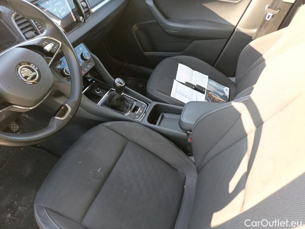  Skoda  Karoq SKODA  / 2021 / 5P / todoterreno 2.0 TDI 85kW (115CV) Ambition (AC3) #5