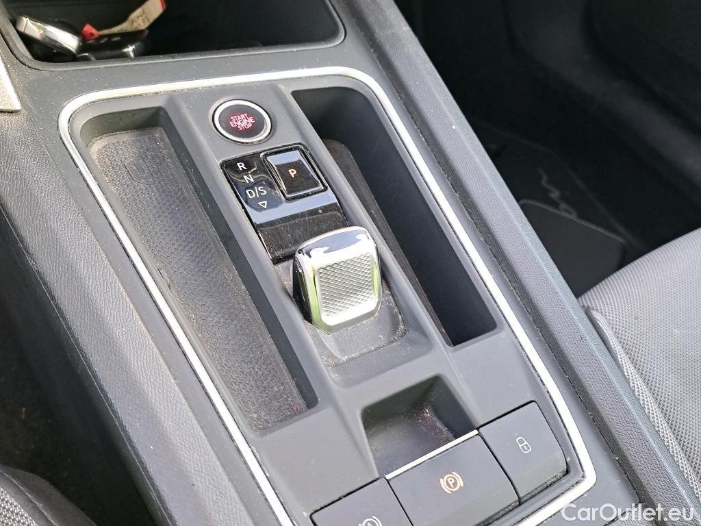  Land Rover  Discovery SEAT Nuevo León / 2020 / 5P / berlina con portón 2.0 TDI 110kW DSG-7 Style Go(SP) #9