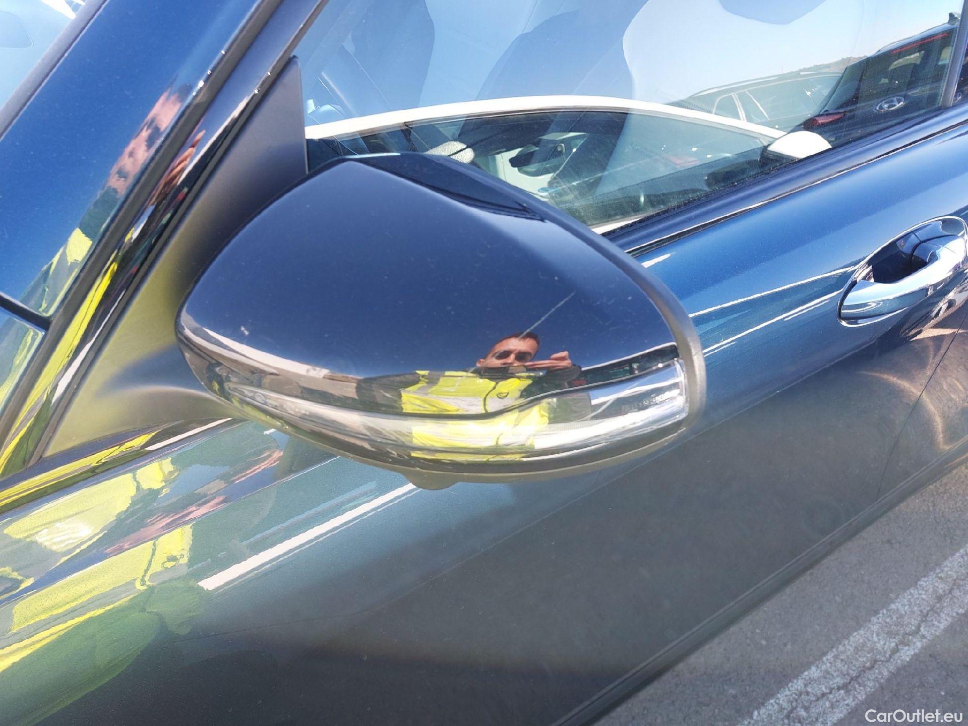  Mercedes  GLB MERCEDES-BENZ  / 2019 / 5P / todoterreno 2.0  200 D DCT 110KW (150CV) (AC) #16