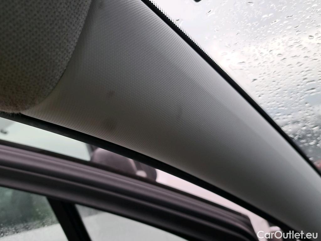  Opel  Crossland OPEL  X 5p 1G todoterreno 1.6T 73kW (99CV) Selective #21