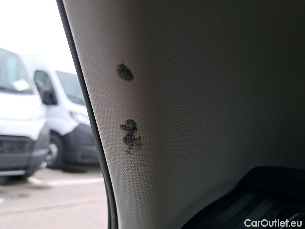  Volkswagen  T-ROC VOLKSWAGEN  / 2017 / 5P / todoterreno Advance 1.0 TSI 85kW (115CV) #7