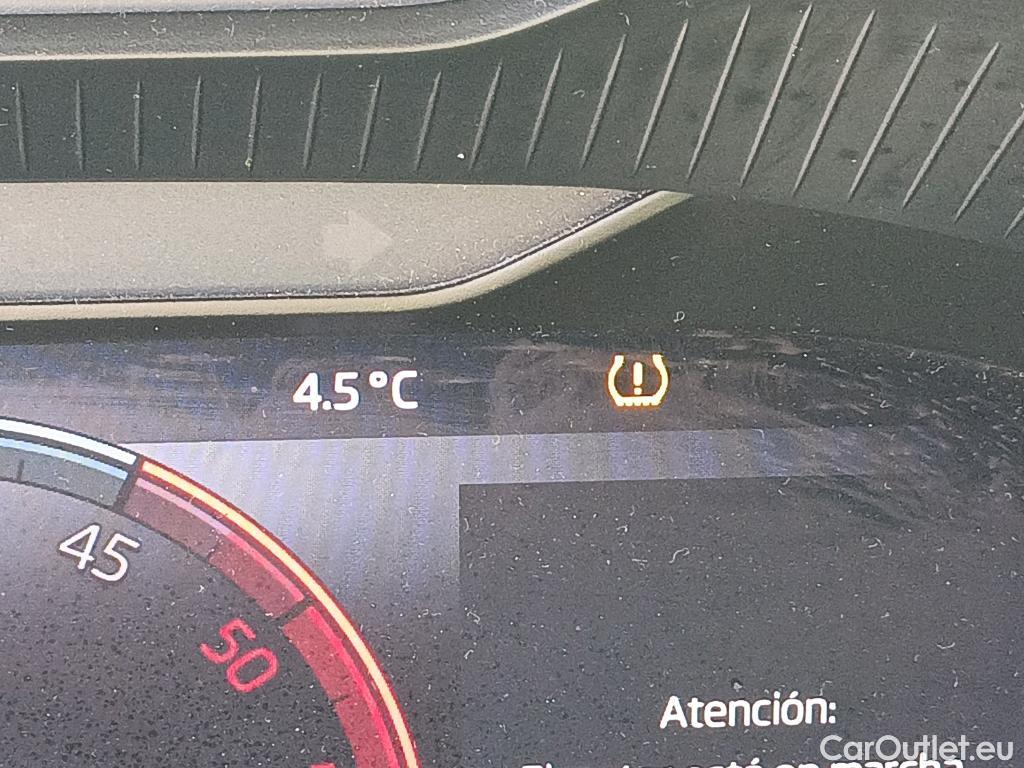  Skoda  Karoq SKODA  / 2021 / 5P / todoterreno 2.0 TDI 85kW (115CV) Ambition (AC3) #20