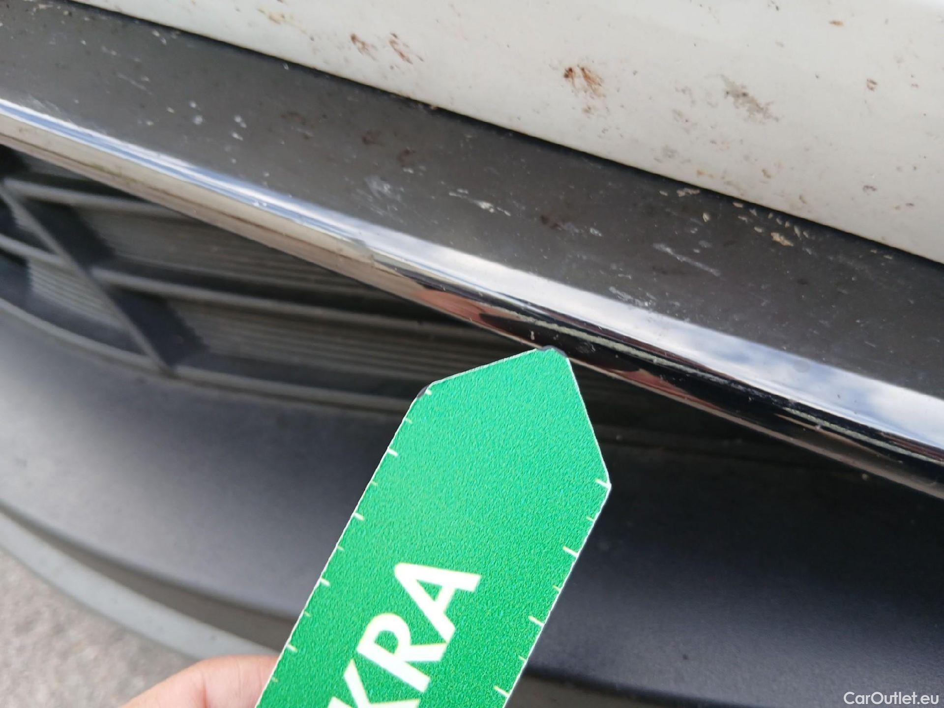  Hyundai  Tucson HYUNDAI  / 2020 / 5P / todoterreno 1.6 TGDI 169kW HEV Maxx Auto S/Cable Re. #8