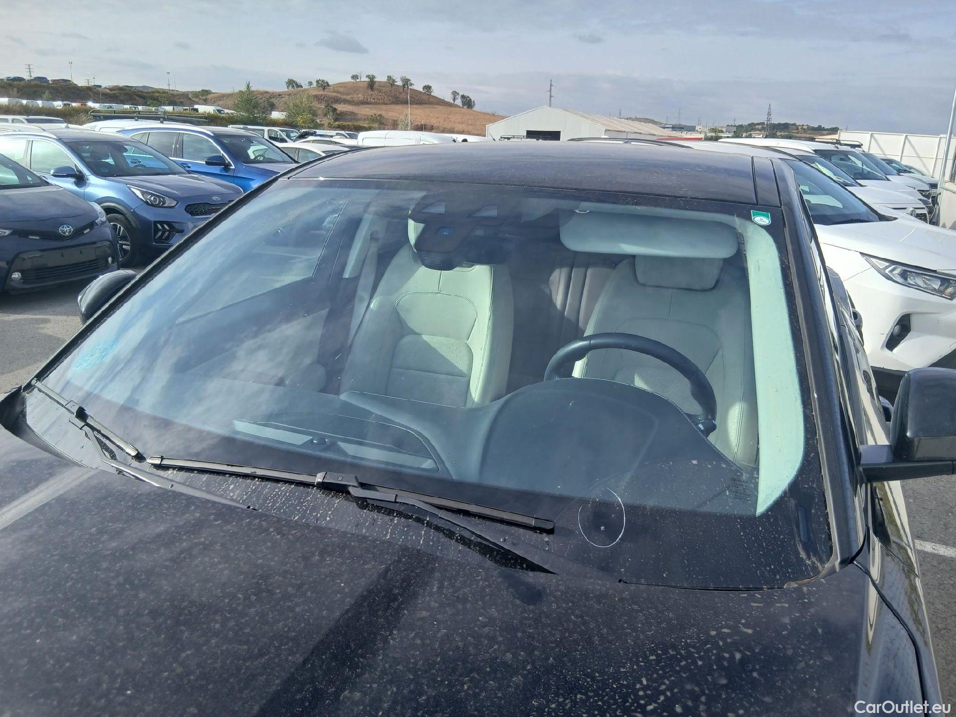  Jaguar  E-PACE JAGUAR  / 2017 / 5P / todoterreno 2.0D 110kW R-Dynamic #9