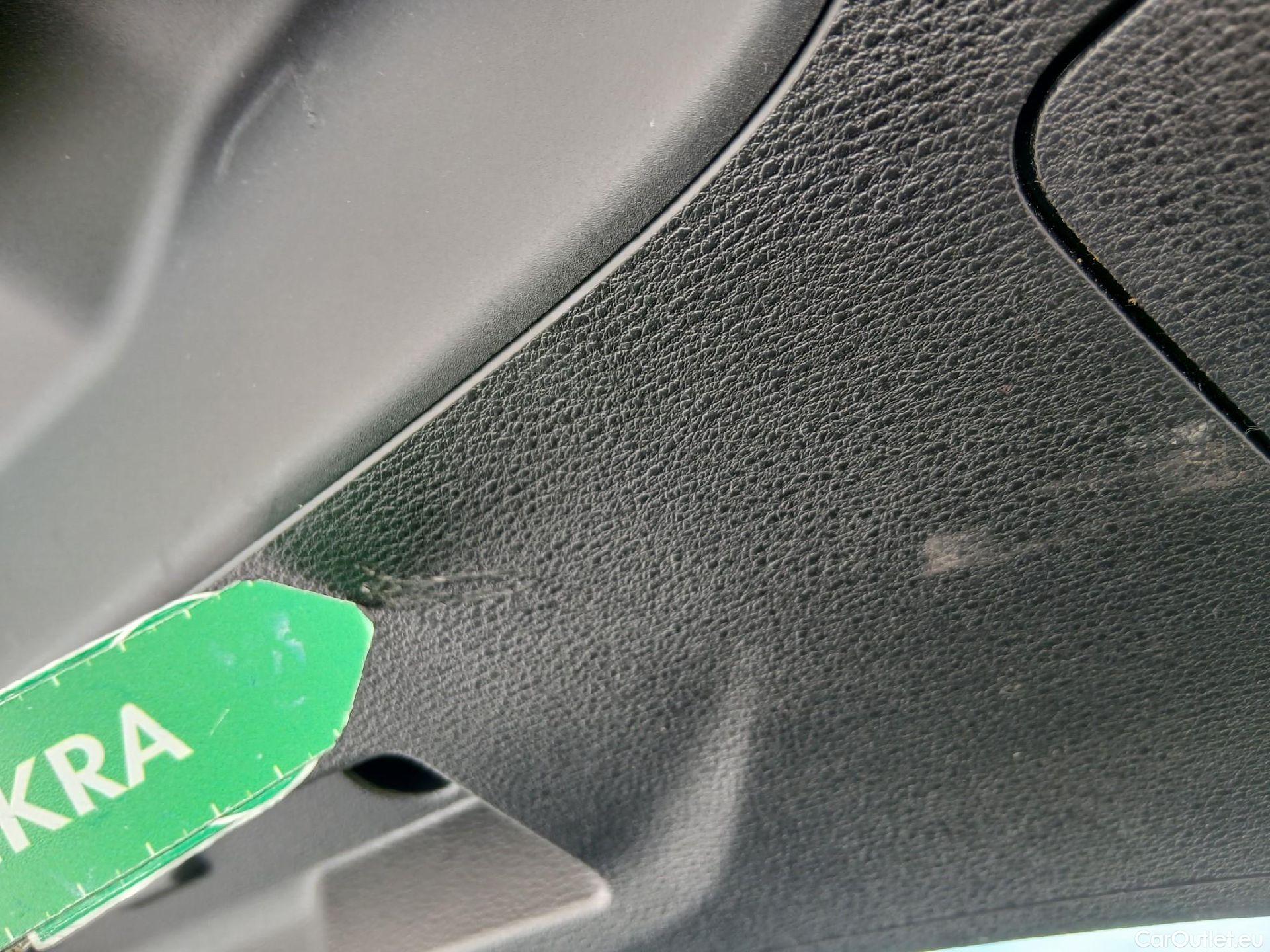  Bmw  X2 BMW  / 2017 / 5P / todoterreno sDrive18d #4