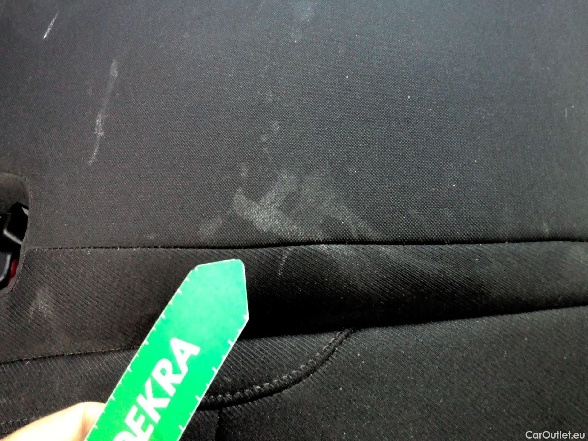  Hyundai  Tucson HYUNDAI  / 2020 / 5P / todoterreno 1.6 TGDI 169kW HEV Maxx Auto S/Cable Re. #32