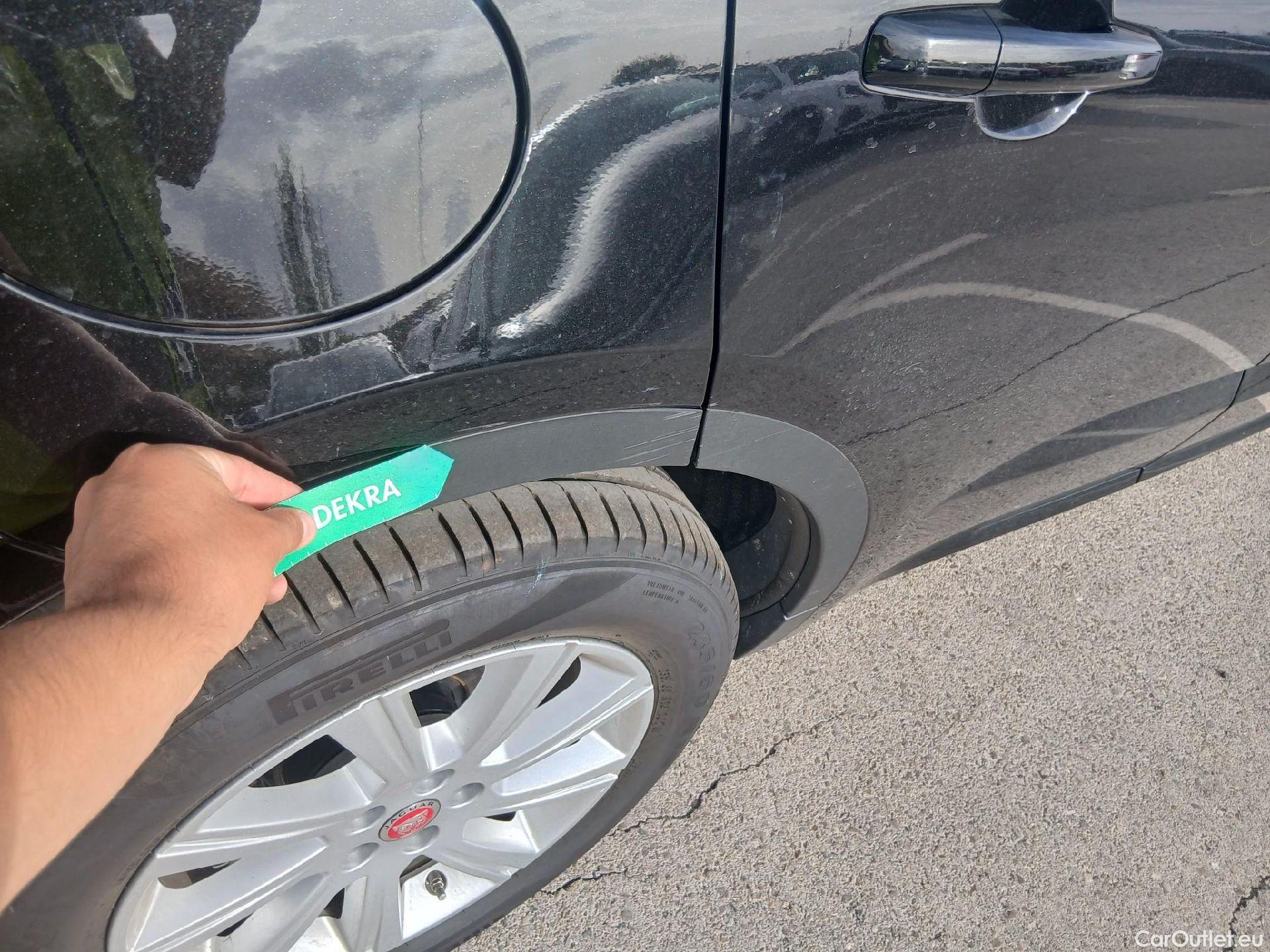  Jaguar  E-PACE JAGUAR  / 2017 / 5P / todoterreno 2.0D 110kW R-Dynamic #19