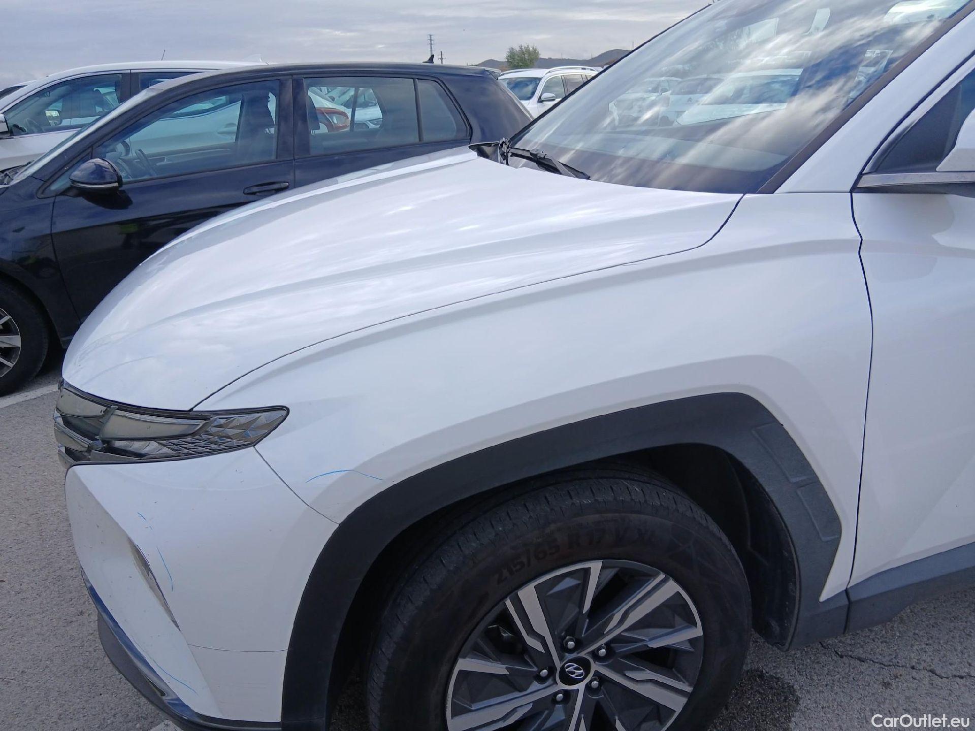  Hyundai  Tucson HYUNDAI  / 2020 / 5P / todoterreno 1.6 TGDI 169kW HEV Maxx Auto S/Cable Re. #10