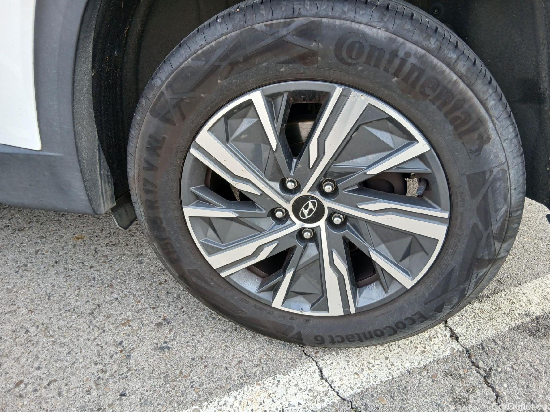  Hyundai  Tucson HYUNDAI  / 2020 / 5P / todoterreno 1.6 TGDI 169kW HEV Maxx Auto S/Cable Re. #19