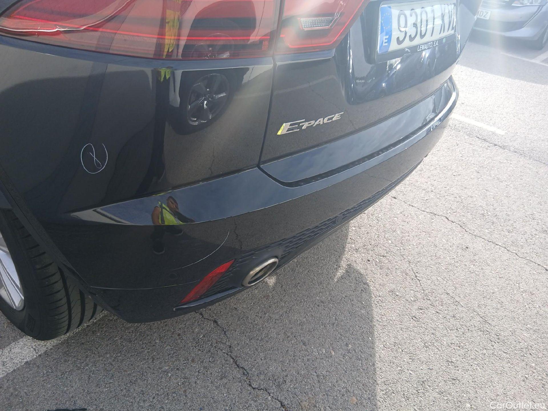  Jaguar  E-PACE JAGUAR  / 2017 / 5P / todoterreno 2.0D 110kW R-Dynamic #15