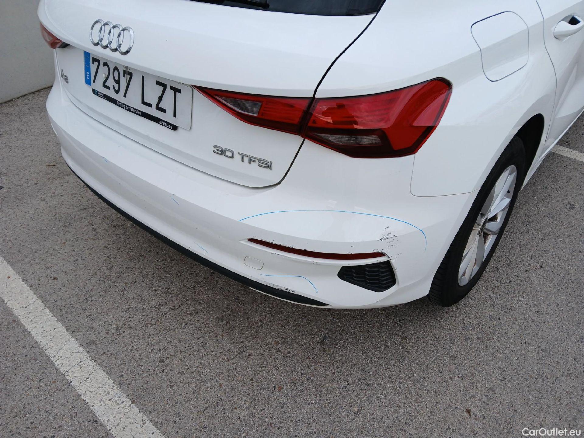  Audi  A3 AUDI  / 2020 / 5P / berlina con portón Sportback 30 TFSI 81kW (110CV) S tronic #17