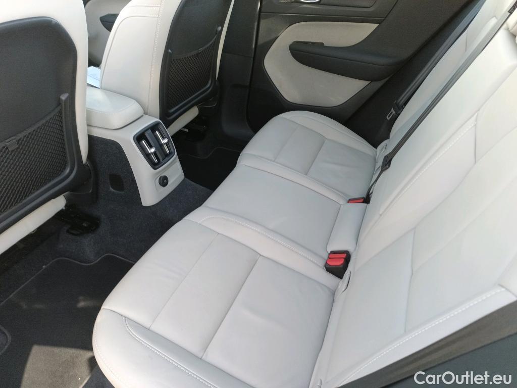  Volvo  XC 40 VOLVO XC40 / 2017 / 5P / todoterreno 1.5 T5 Twin Recharge Inscription Auto #14