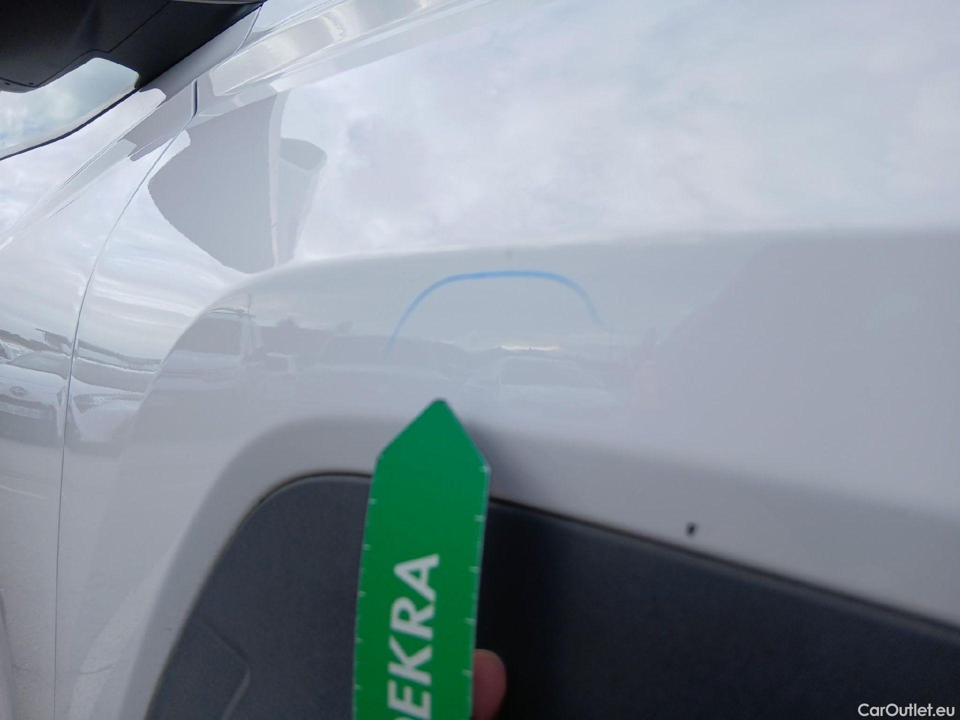  Hyundai  Tucson HYUNDAI  / 2020 / 5P / todoterreno 1.6 TGDI 169kW HEV Maxx Auto S/Cable Re. #27