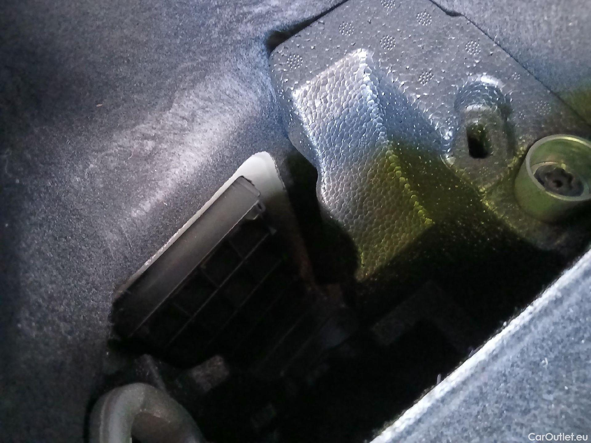  Bmw  X2 BMW  / 2017 / 5P / todoterreno sDrive18d #5