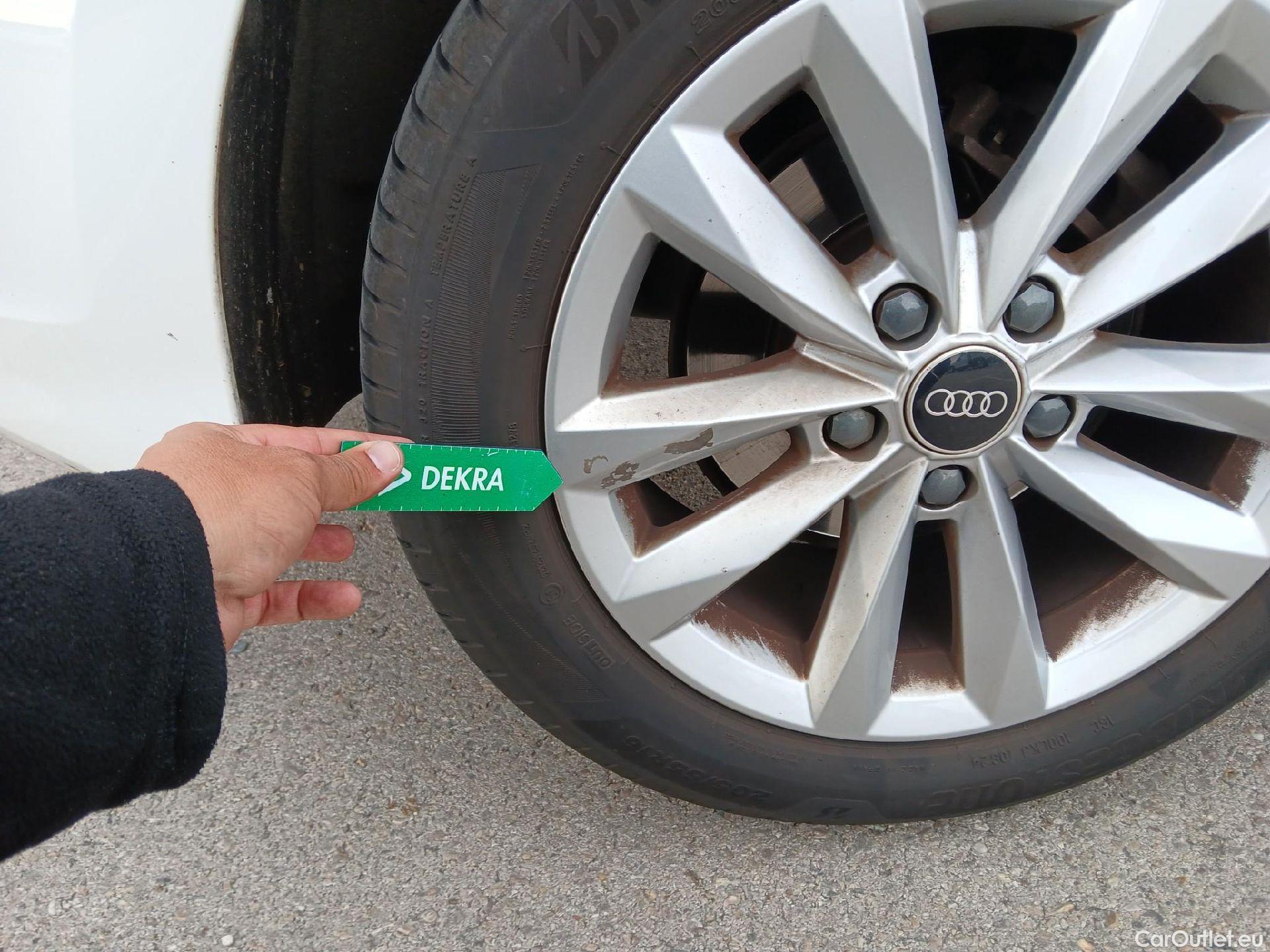  Audi  A3 AUDI  / 2020 / 5P / berlina con portón Sportback 30 TFSI 81kW (110CV) S tronic #4