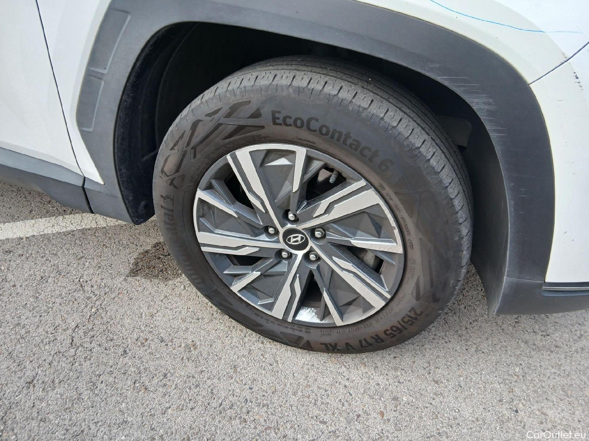  Hyundai  Tucson HYUNDAI  / 2020 / 5P / todoterreno 1.6 TGDI 169kW HEV Maxx Auto S/Cable Re. #30