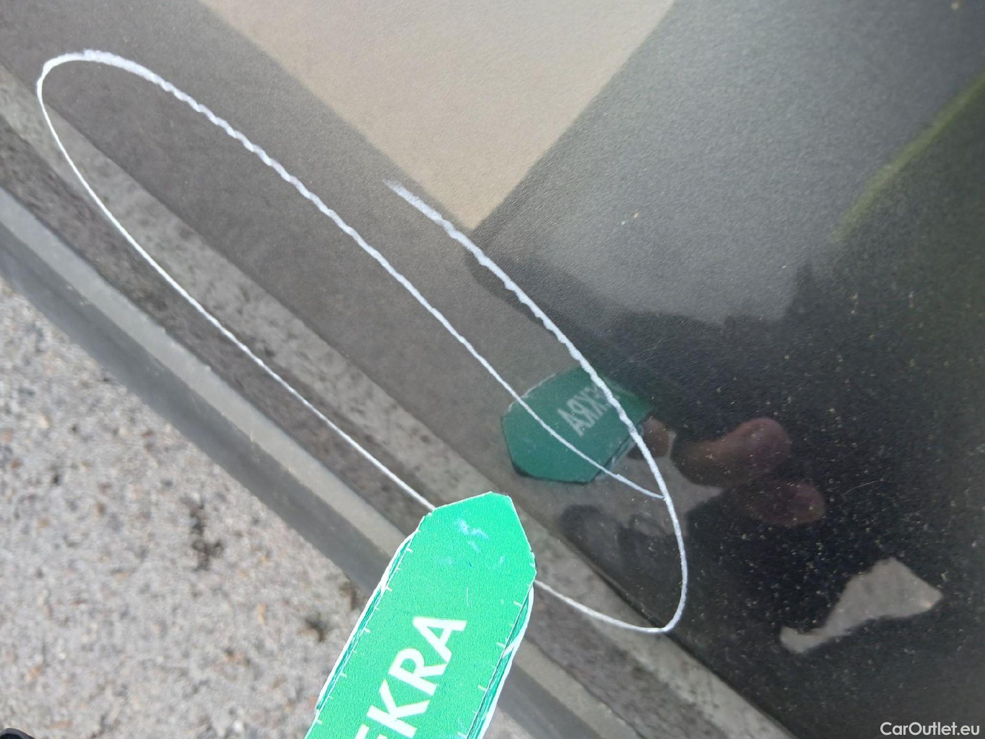  Bmw  X2 BMW  / 2017 / 5P / todoterreno sDrive18d #27