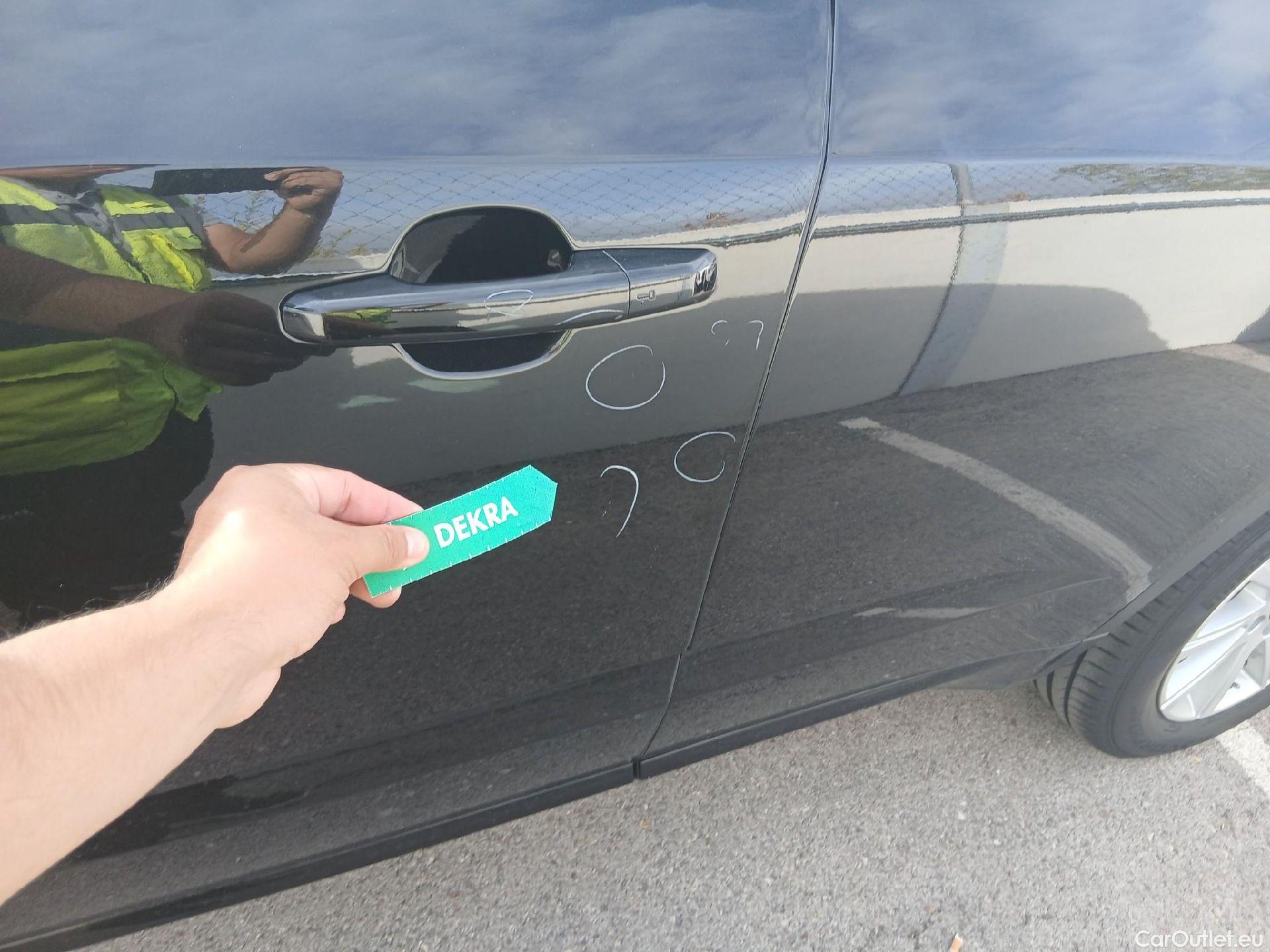  Jaguar  E-PACE JAGUAR  / 2017 / 5P / todoterreno 2.0D 110kW R-Dynamic #10