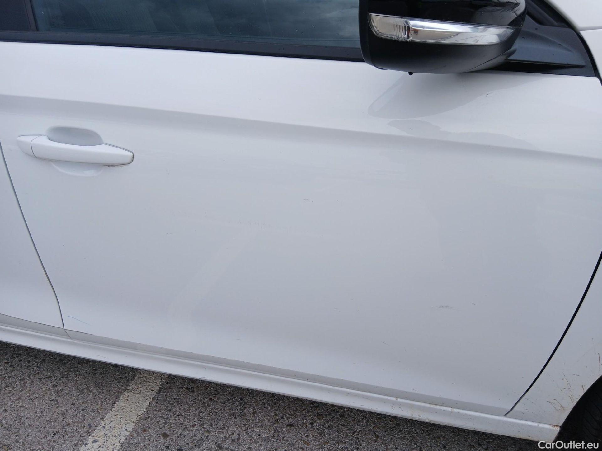  Opel  Corsa OPEL  / 2019 / 5P / berlina con portón 1.2T XHL 74kW (100CV) Edition #45