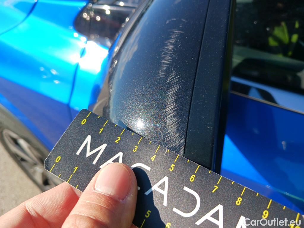  Nissan  Qashqai NISSAN  / 2021 / 5P / todoterreno DIG-T 103kW mHEV 4x2 Premiere Edition(SL) #39