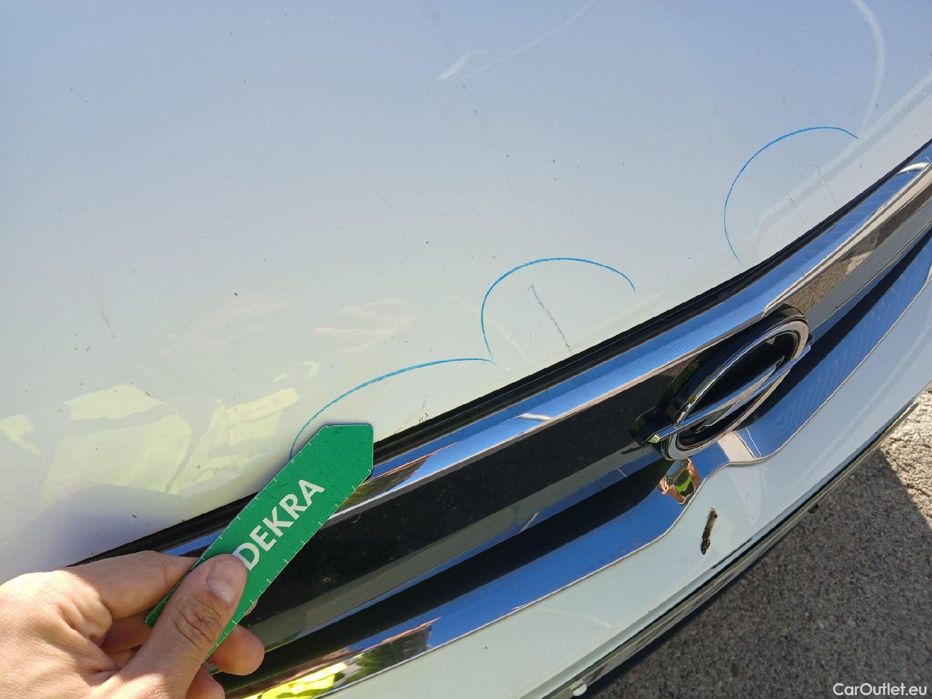  Opel   Grandland X OPEL Grandland / 2021 / 5P / todoterreno 1.5 CDTi Business Edition Auto #15