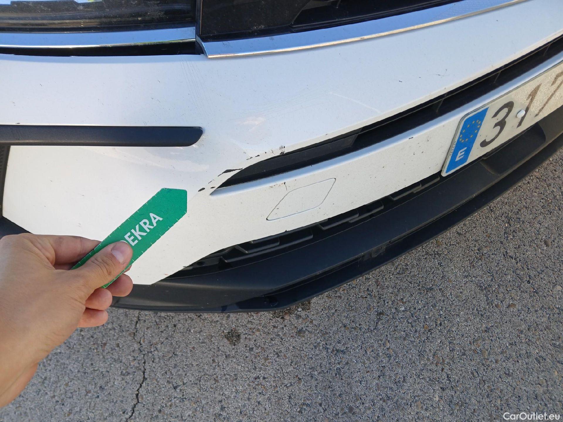  Opel   Grandland X OPEL Grandland / 2021 / 5P / todoterreno 1.5 CDTi Business Edition Auto #2