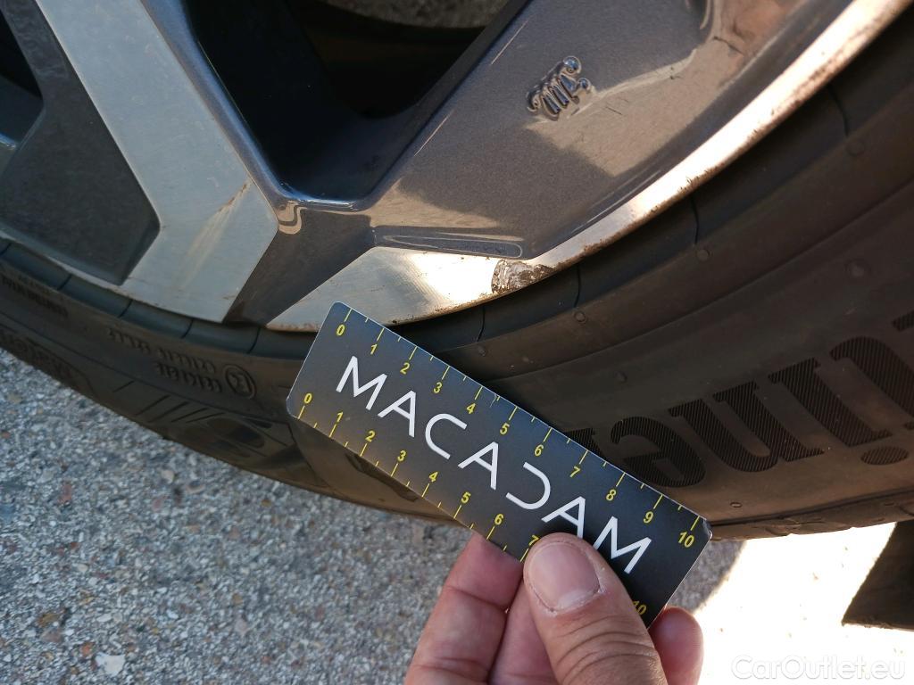  Nissan  Qashqai NISSAN  / 2021 / 5P / todoterreno DIG-T 103kW mHEV 4x2 Premiere Edition(SL) #43