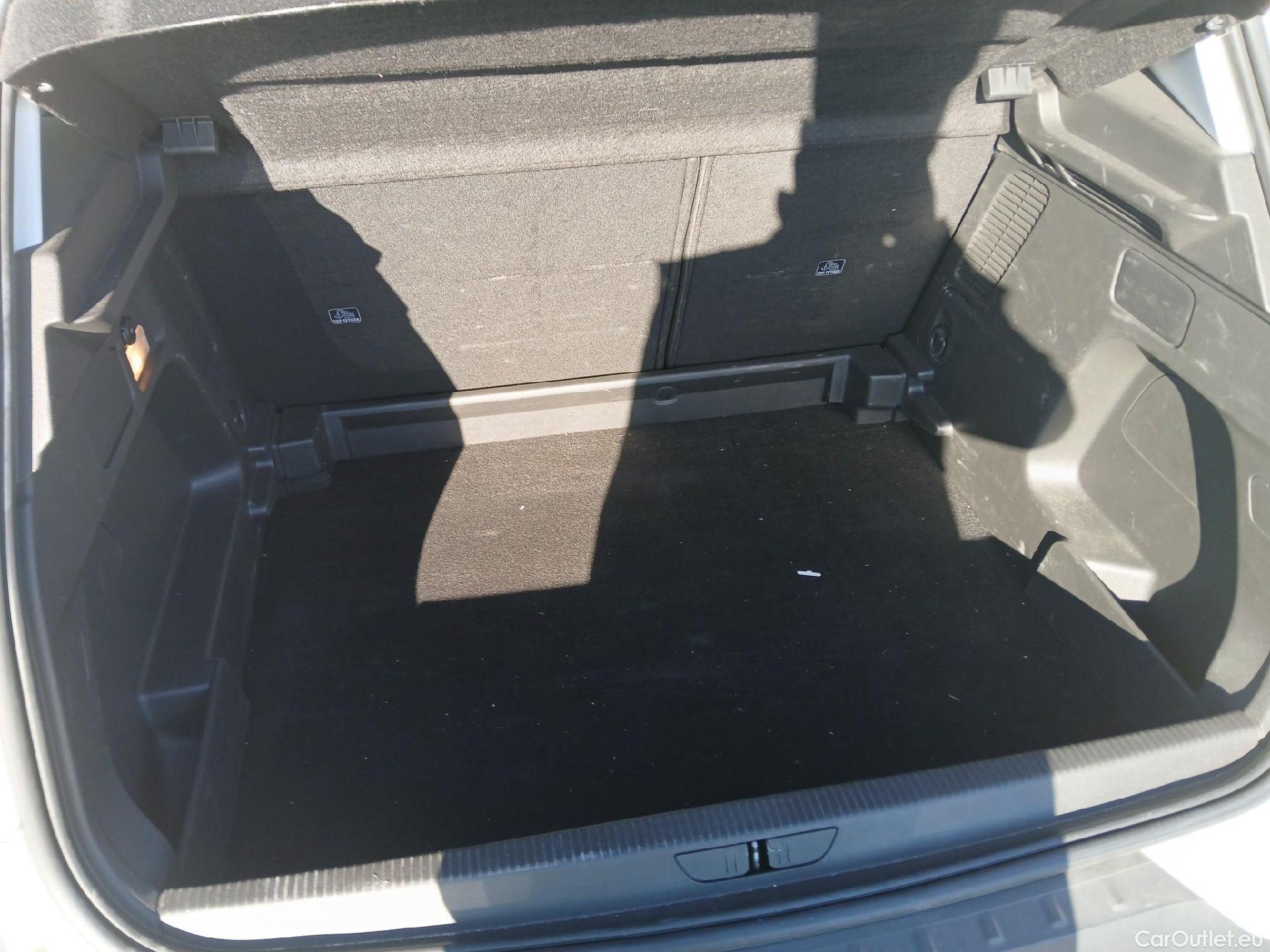  Opel   Grandland X OPEL Grandland / 2021 / 5P / todoterreno 1.5 CDTi Business Edition Auto #42