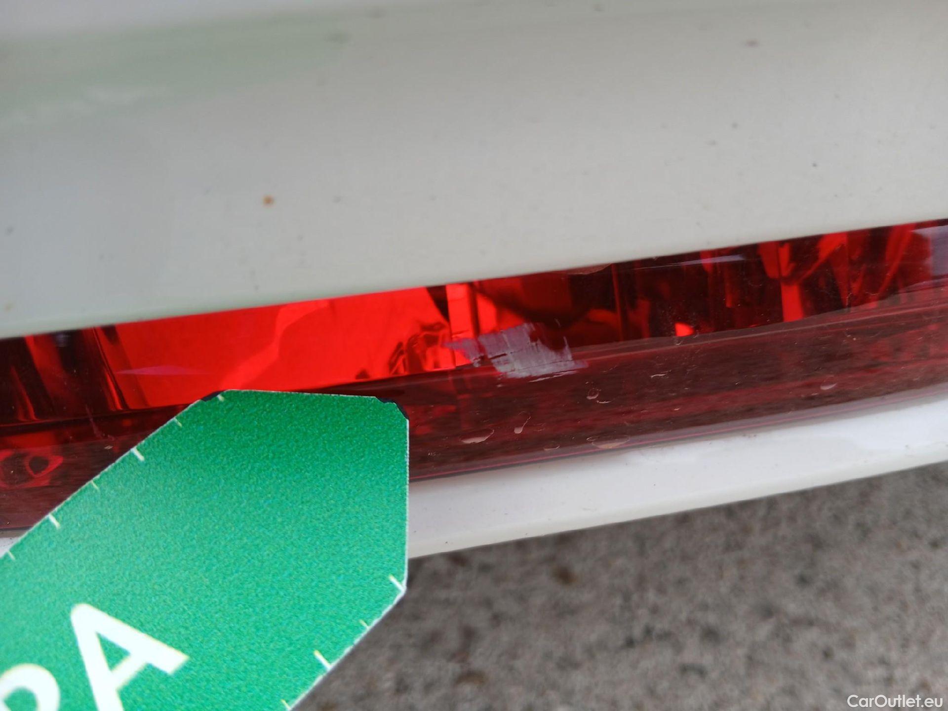  Opel  Corsa OPEL  / 2019 / 5P / berlina con portón 1.2T XHL 74kW (100CV) Edition #22