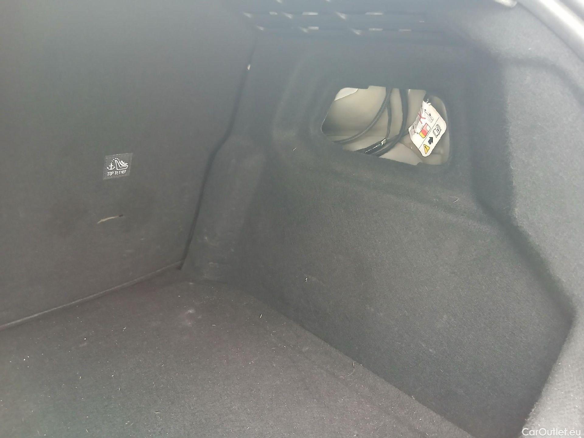  Opel  Corsa OPEL  / 2019 / 5P / berlina con portón 1.2T XHL 74kW (100CV) Edition #33