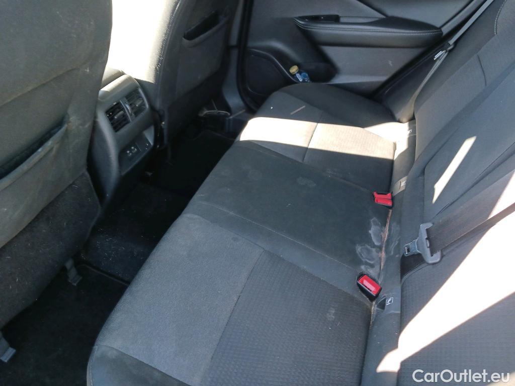  Nissan  Qashqai NISSAN  / 2021 / 5P / todoterreno DIG-T 103kW mHEV 4x2 Premiere Edition(SL) #25