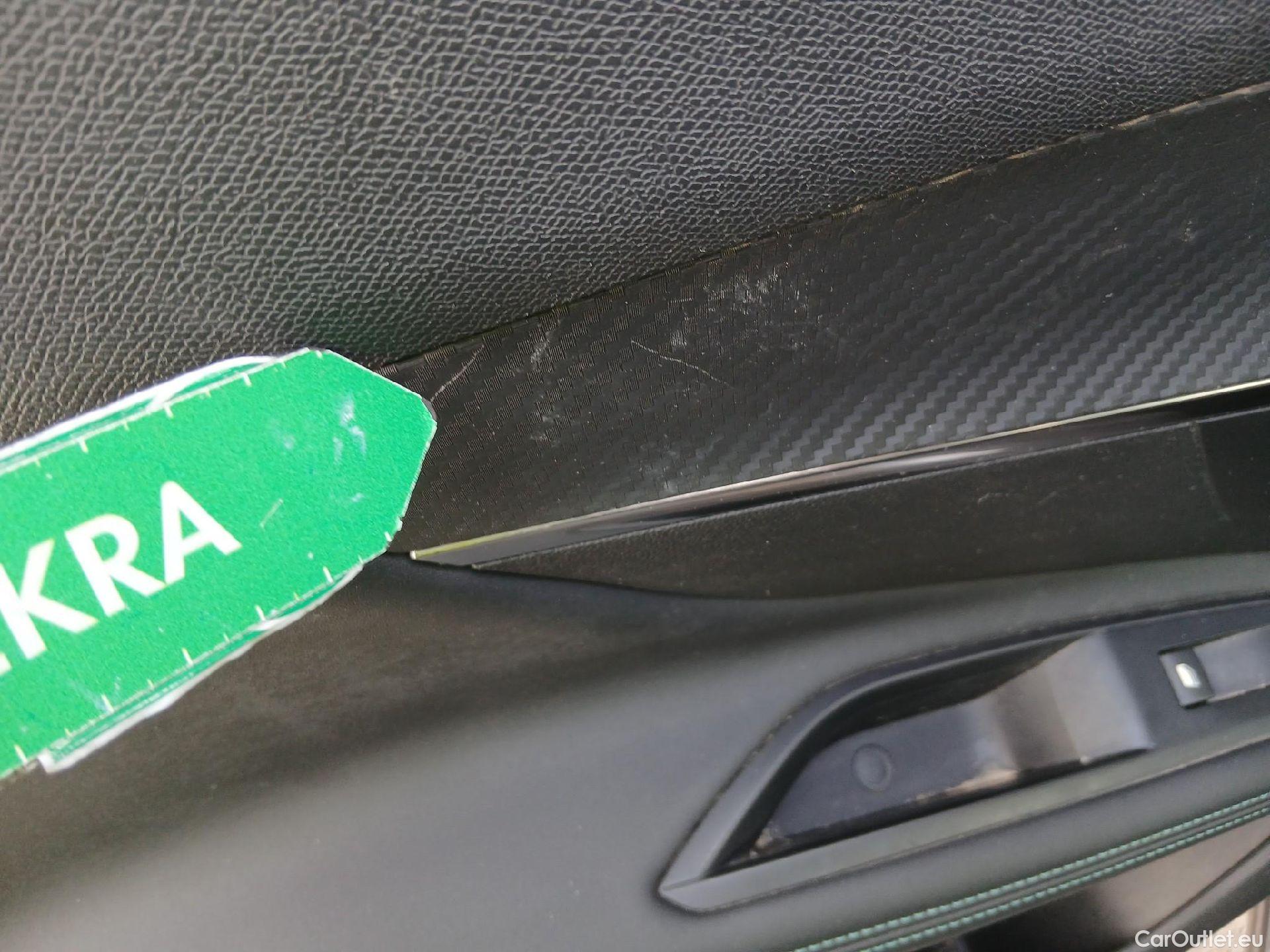  Peugeot  3008 PEUGEOT  / 2020 / 5P / todoterreno 1.5 BlueHDi 96kW (130CV) S&S Allure EAT8 #3