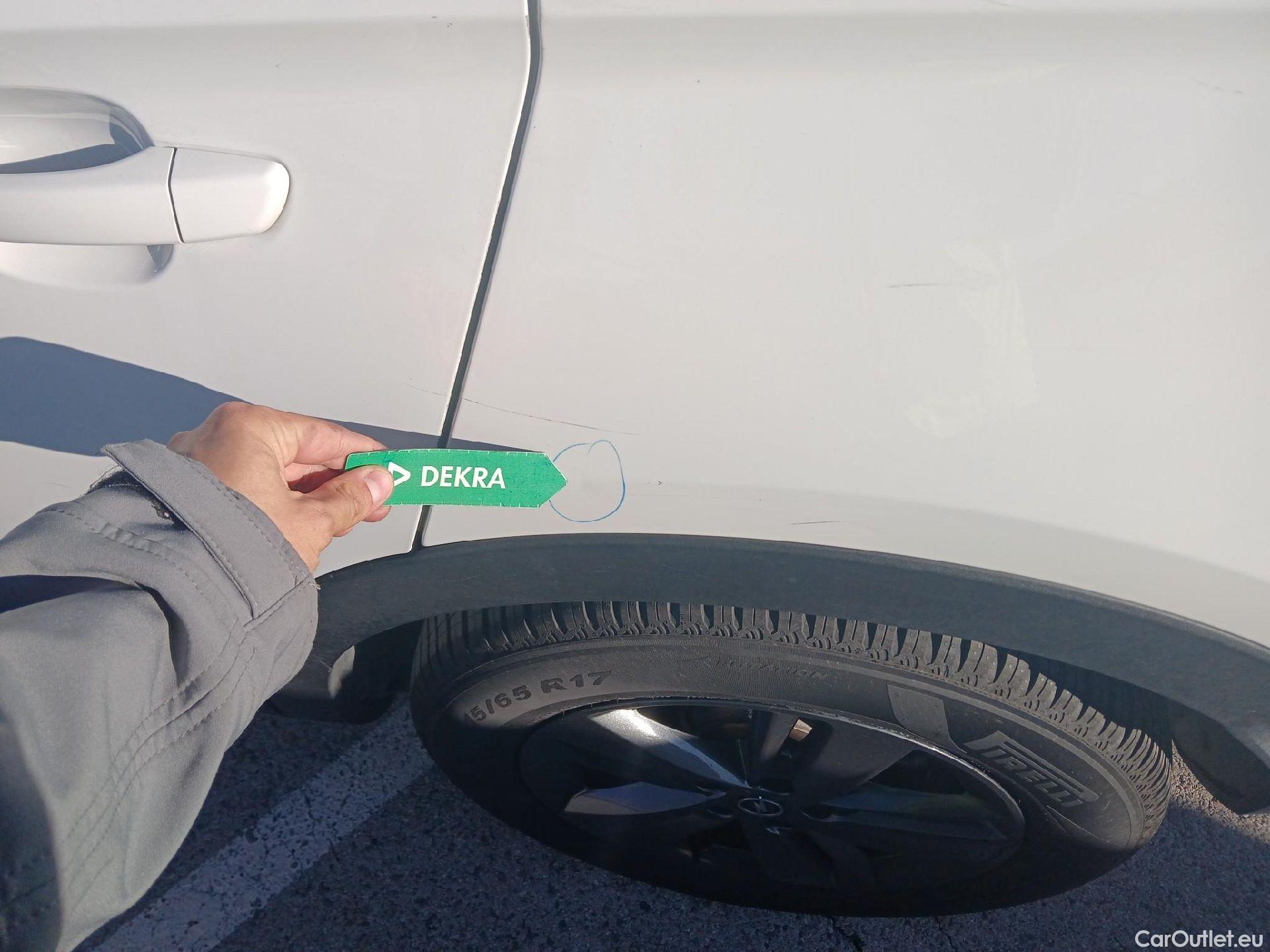  Opel   Grandland X OPEL Grandland / 2021 / 5P / todoterreno 1.5 CDTi Business Edition Auto #25