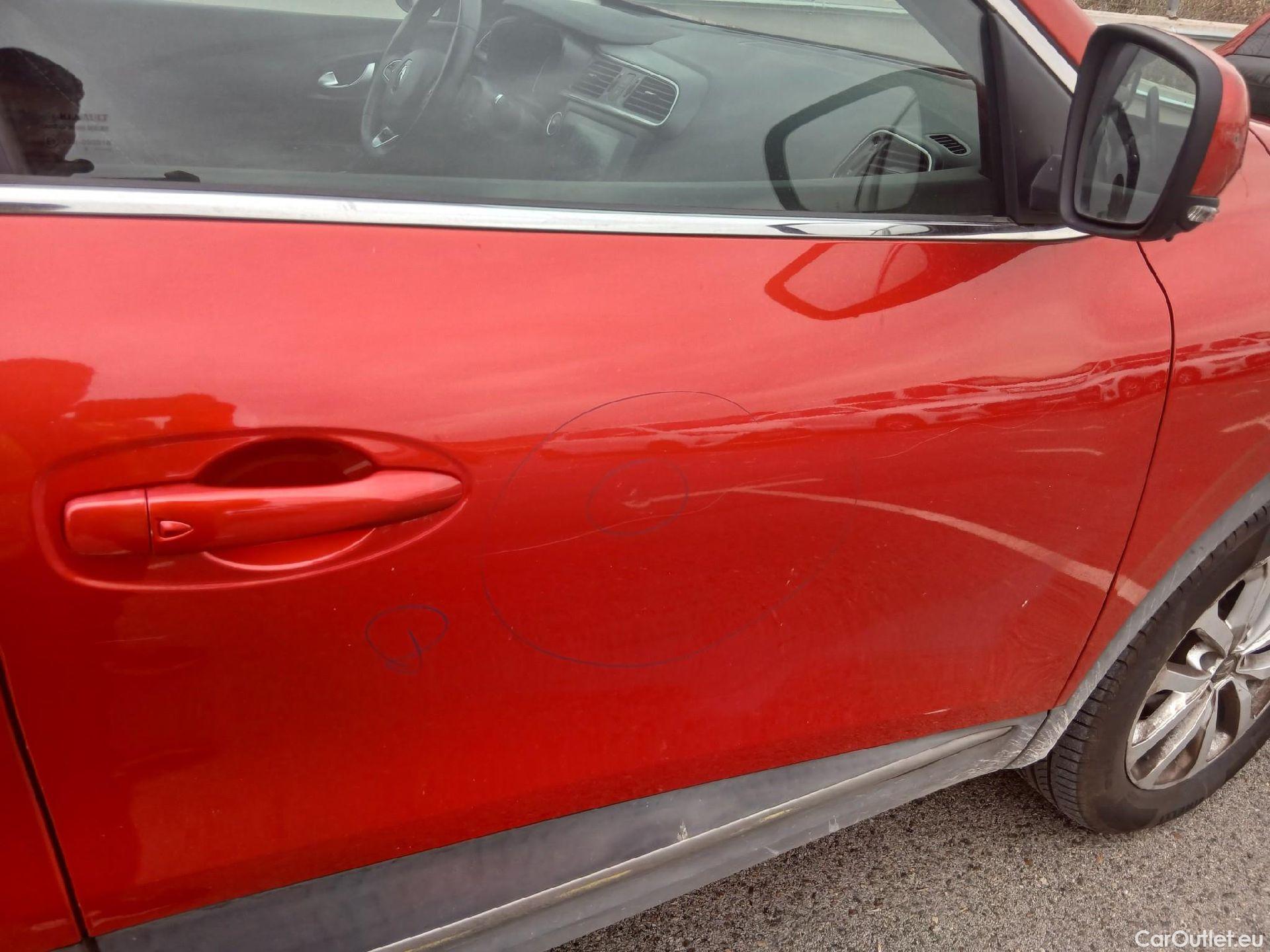  Renault  Kadjar RENAULT  / 2019 / 5P / crossover Intens Blue dCi 85kW (115CV) #37