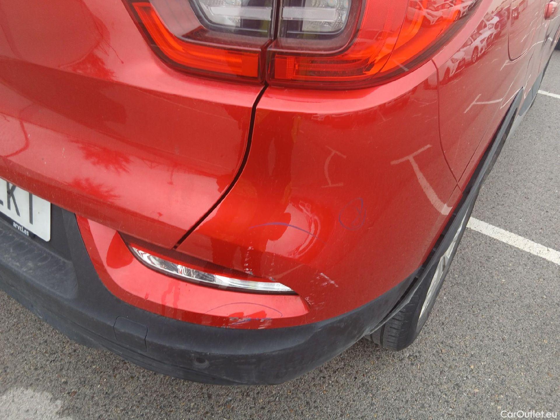  Renault  Kadjar RENAULT  / 2019 / 5P / crossover Intens Blue dCi 85kW (115CV) #26