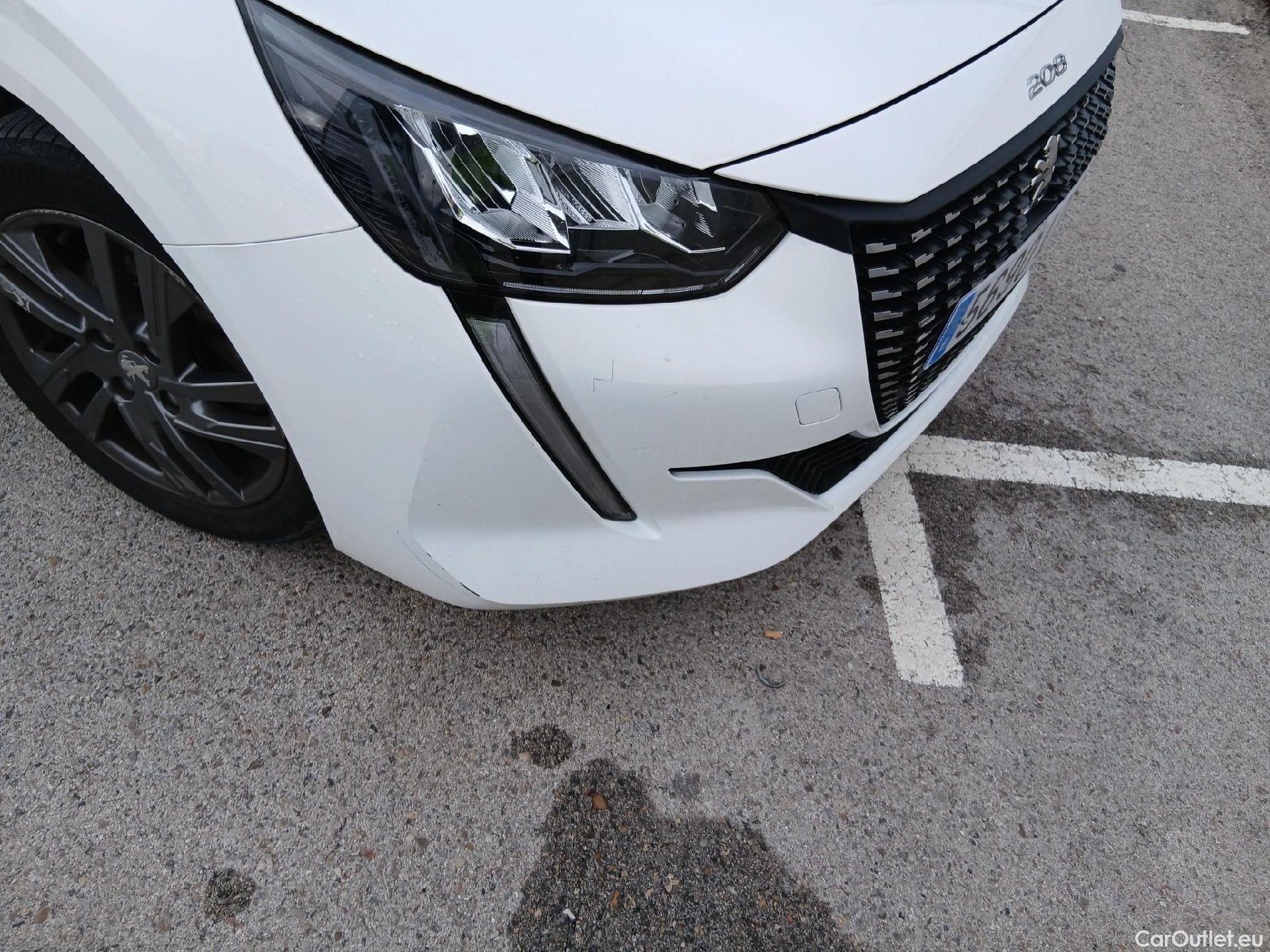  Peugeot  208 PEUGEOT  / 2019 / 5P / berlina con portón BlueHDi 73kW (100CV) Active Pack (AC) #4