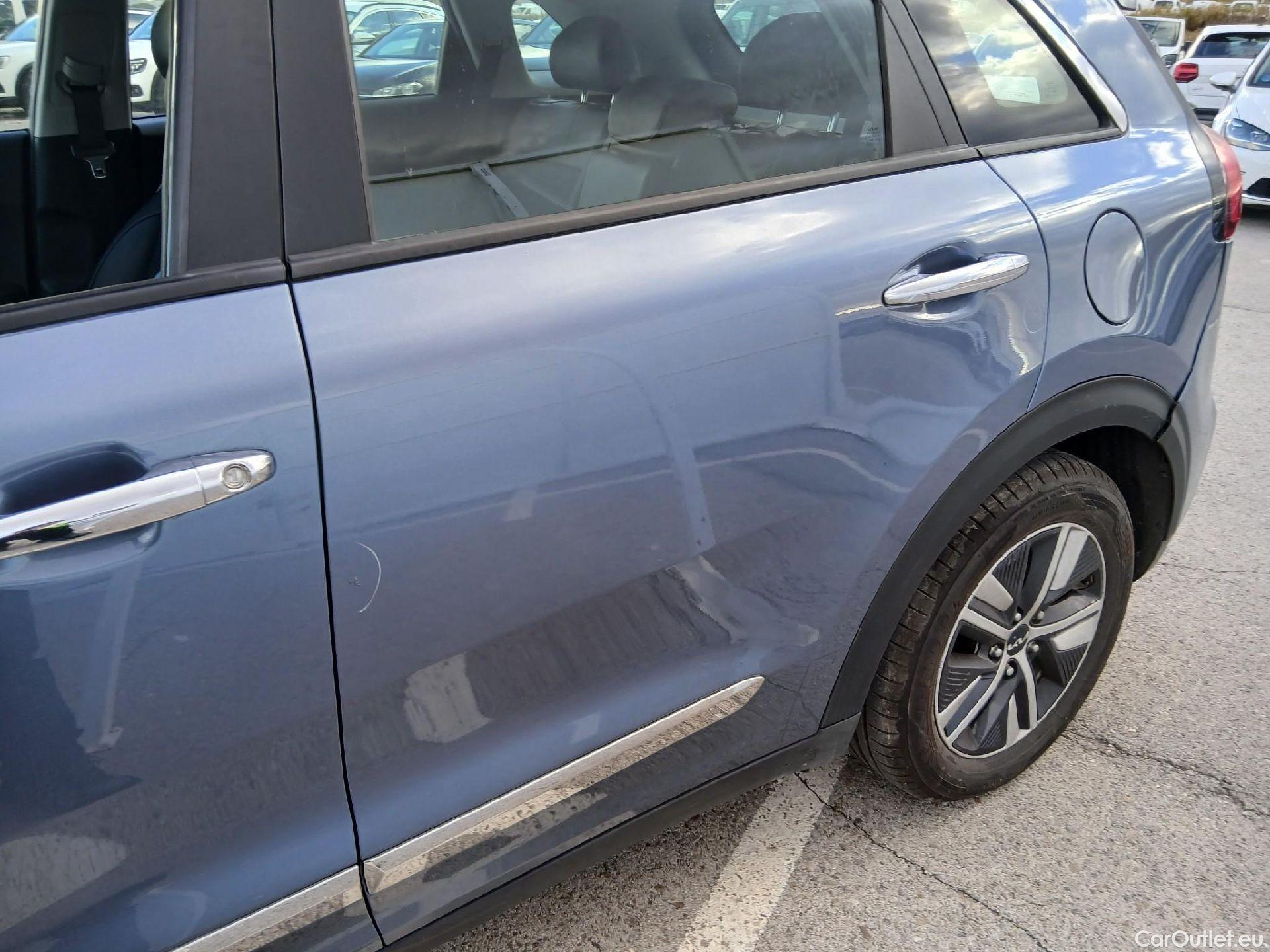  KIA  Niro KIA  / 2019 / 5P / crossover 1.6 GDi PHEV 104kW (141CV) Drive #13