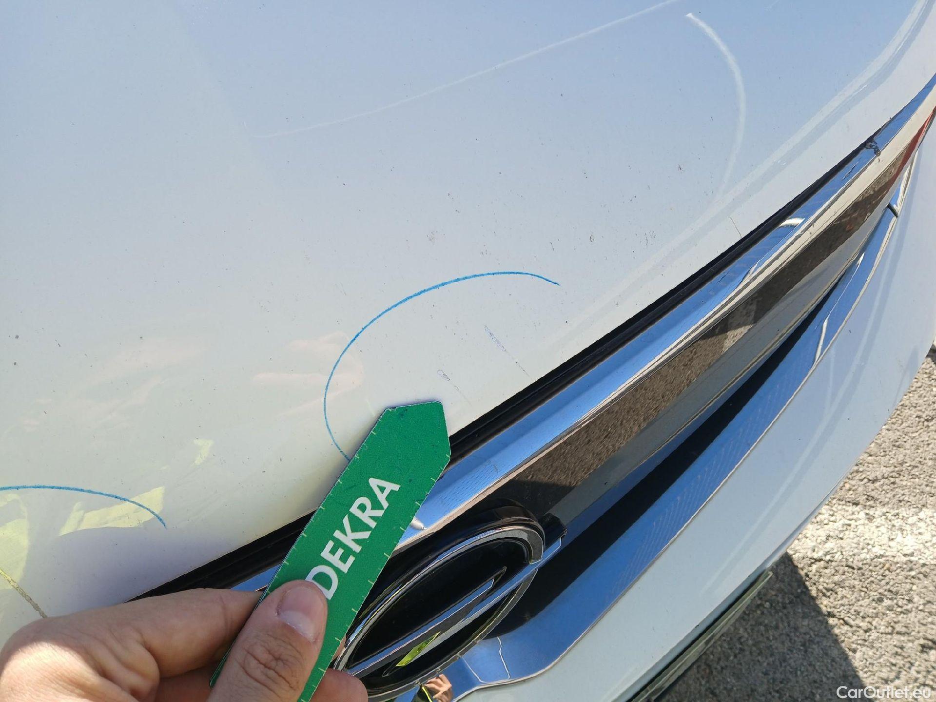  Opel   Grandland X OPEL Grandland / 2021 / 5P / todoterreno 1.5 CDTi Business Edition Auto #14