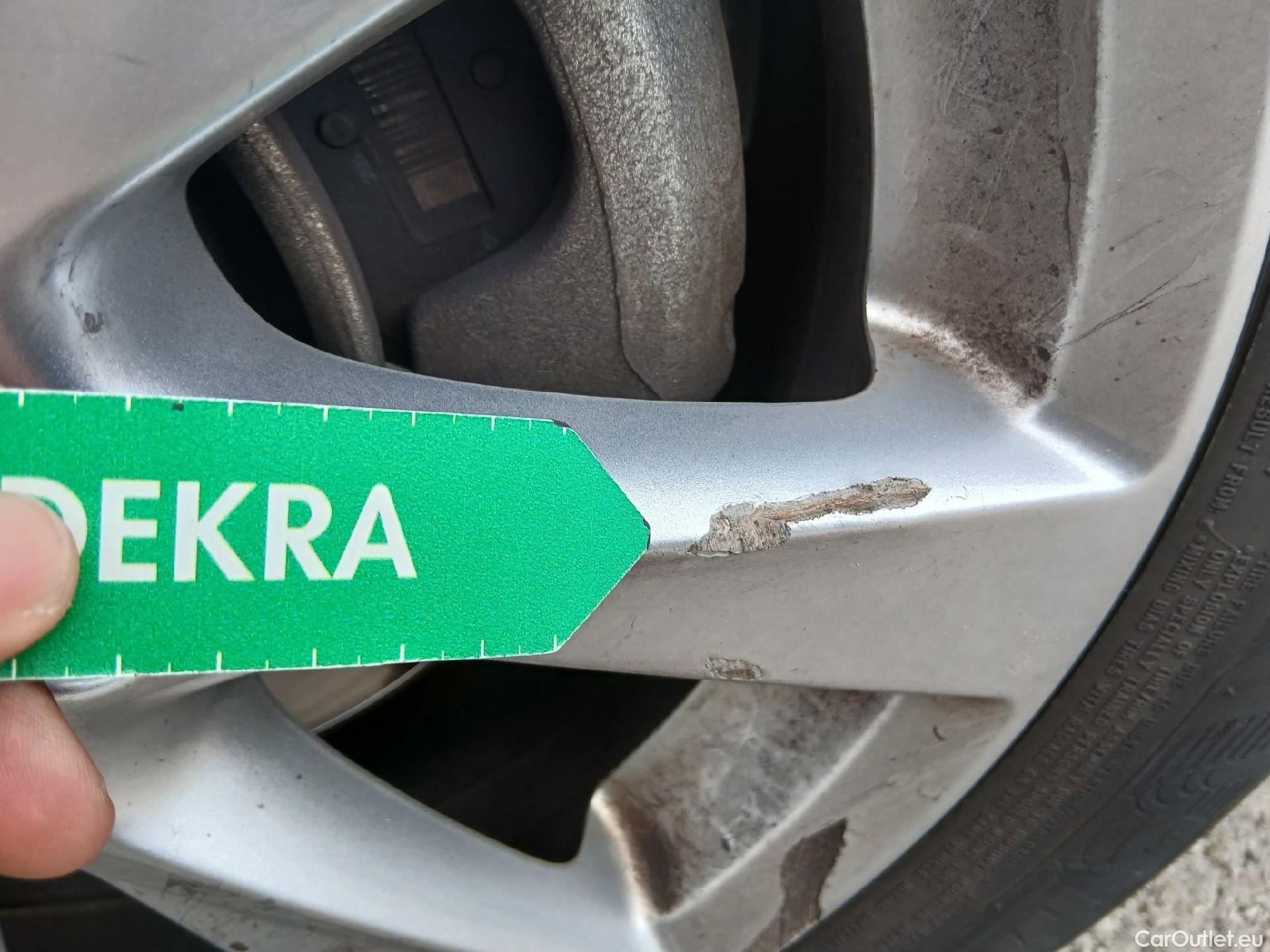  Opel  Corsa OPEL  / 2019 / 5P / berlina con portón 1.2T XHL 74kW (100CV) Edition #46