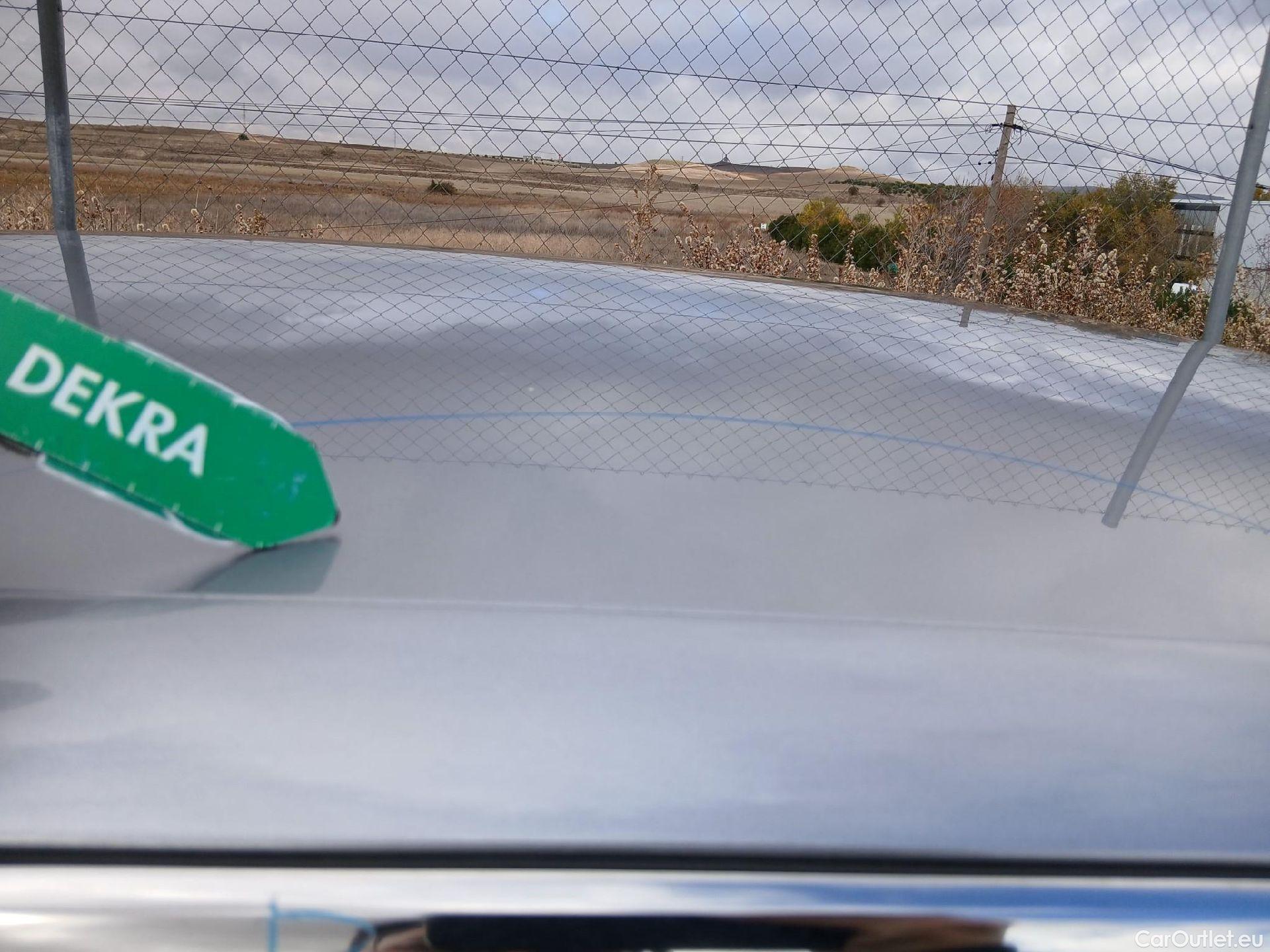  Peugeot  3008 PEUGEOT  / 2020 / 5P / todoterreno 1.5 BlueHDi 96kW (130CV) S&S Allure EAT8 #27