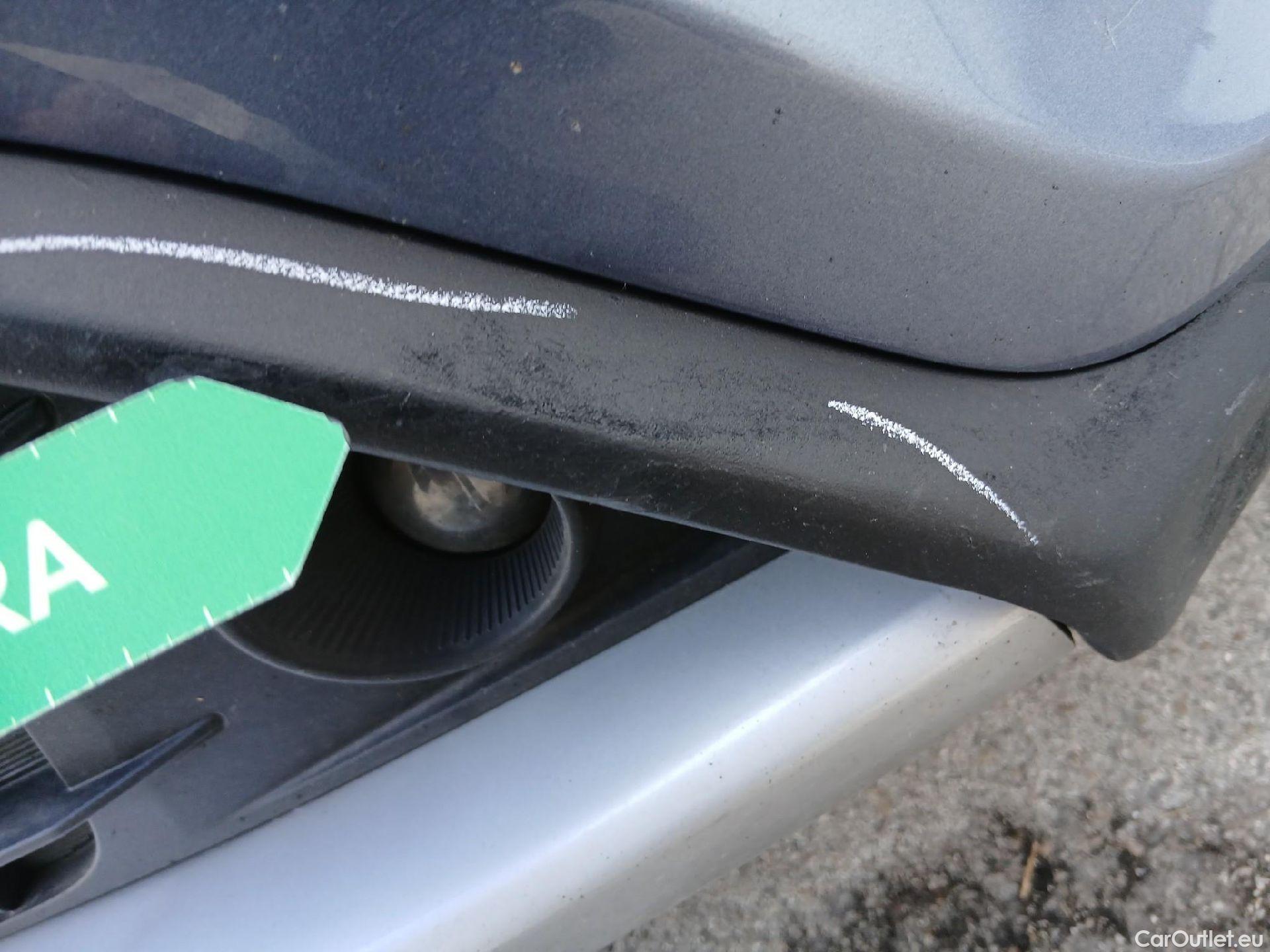  KIA  Niro KIA  / 2019 / 5P / crossover 1.6 GDi PHEV 104kW (141CV) Drive #39