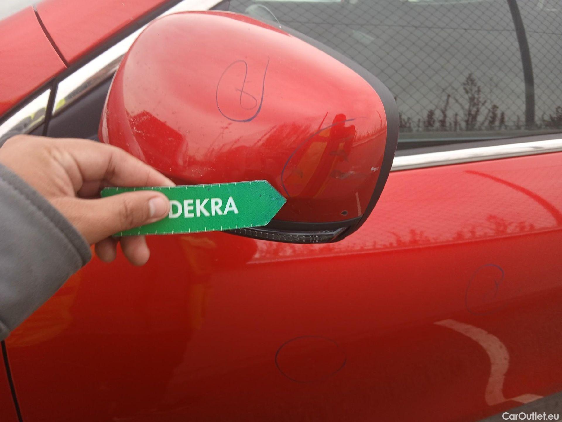  Renault  Kadjar RENAULT  / 2019 / 5P / crossover Intens Blue dCi 85kW (115CV) #13